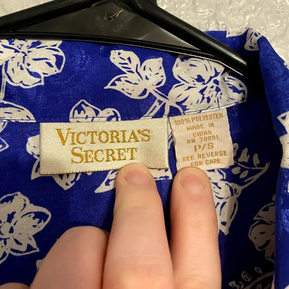 Victoria Secret Small Womens Vintage Pajama Top Floral Blue White Pearl Button